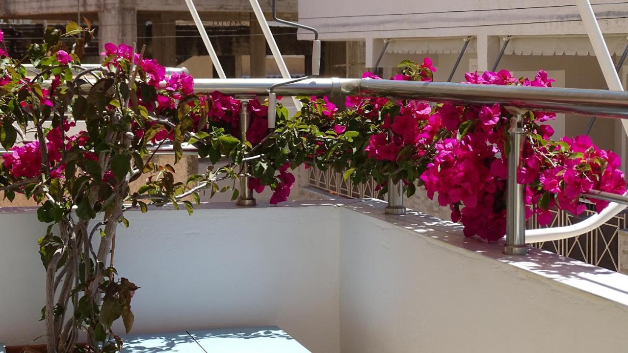 Cozy Central Apartment Ksamil Exterior foto